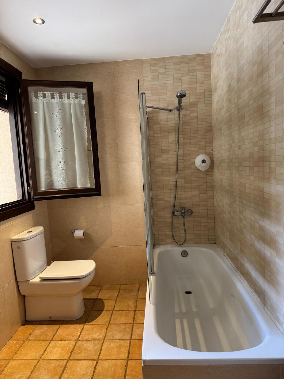 Hotel Guara Inluka Las Almunias Εξωτερικό φωτογραφία