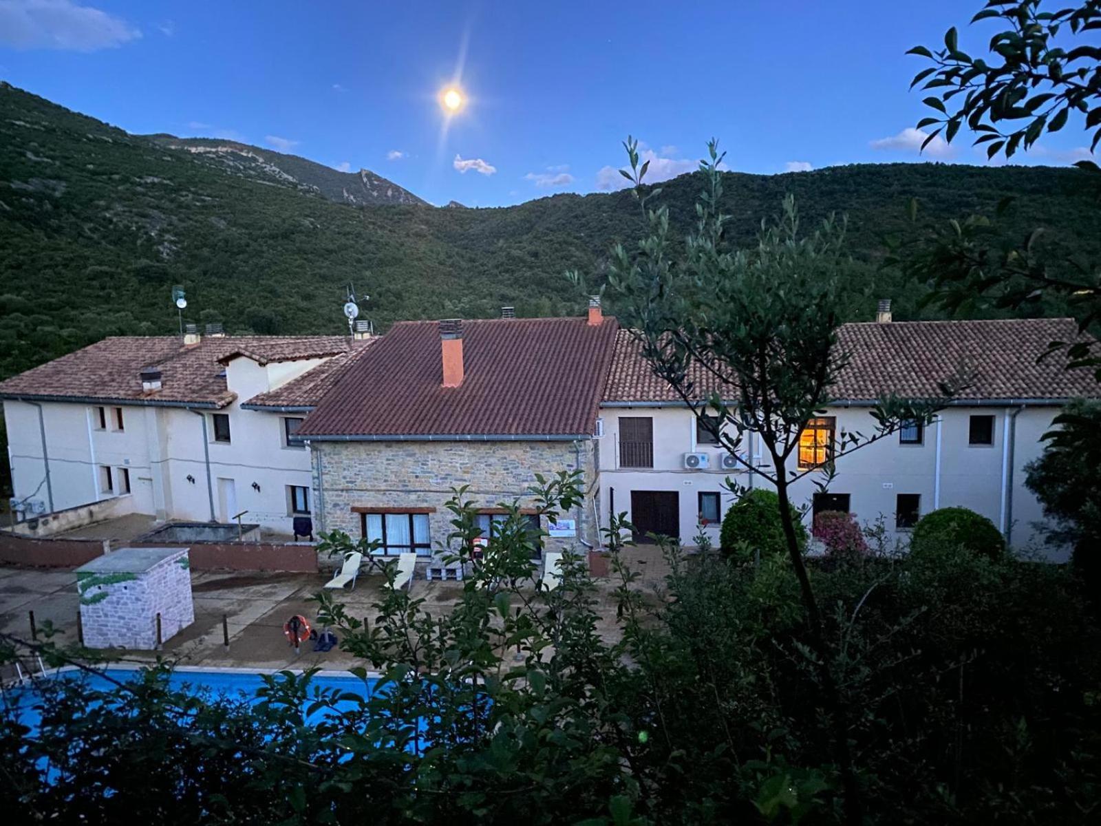 Hotel Guara Inluka Las Almunias Εξωτερικό φωτογραφία